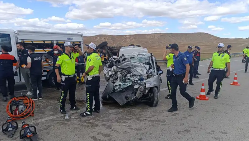 Yozgat'ta Feci Kaza: 3 Can Aldı, 2 Kişi Yaralandı!