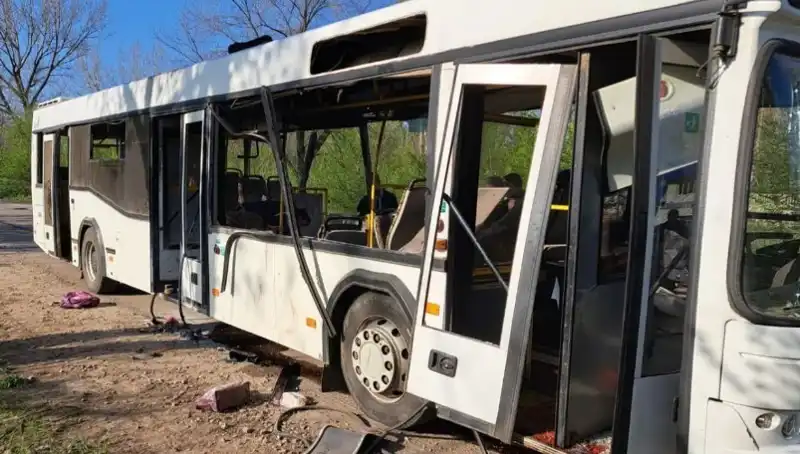 İşçileri Taşıyan Otobüse Rus Saldırısı: 9 Can Kaybı, Onlarca Yaralı!
