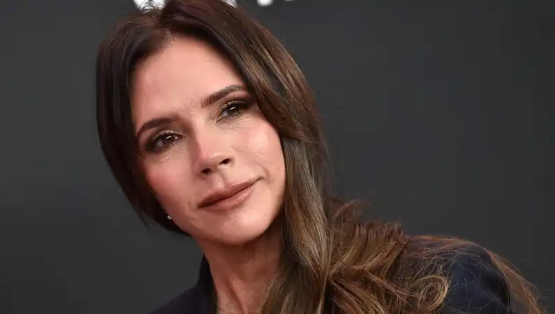 Victoria Beckham’ın Gençlik Sırrı: Günde 3-4 Adet Tükettiği Ürünler