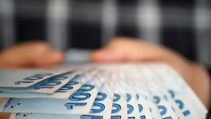 Emekli Promosyon Kampanyalarında Rekabet Kızışıyor: 2025 Fırsatları
