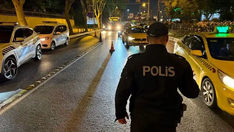 İstanbul'daki Huzur Operasyonu: Bin 5 Kişi Gözaltına Alındı!