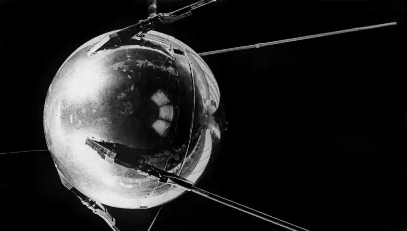1972'de Fırlatılan Eski Sovyet Uzay Aracı Kontrolsüz Olarak Dünya'ya Dönüyor