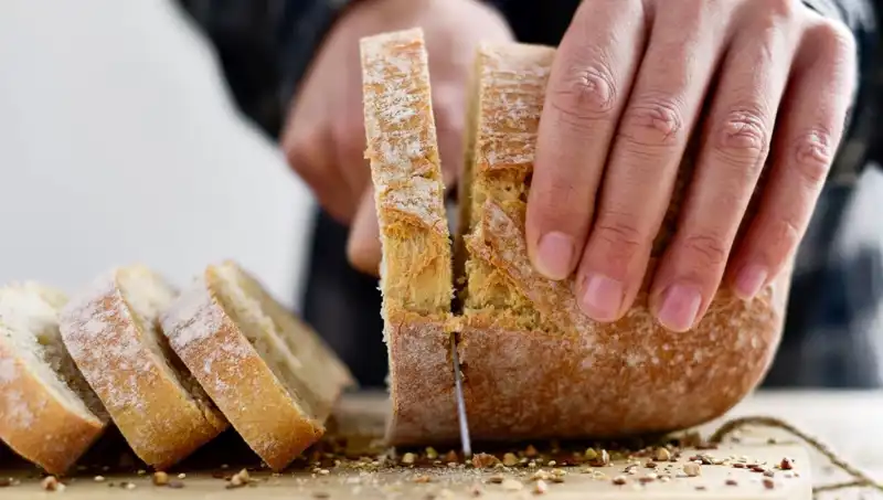 Kızarmış Ekmek mi Taze Ekmek mi? Sağlıklı Seçim Nedir?