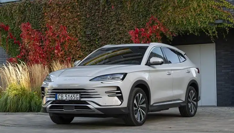 BYD’nin Büyüme Hızı Düşüşe Geçti: Elektrikli Araç Pazarındaki Etkileri Neler Olacak?