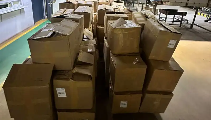 Kargo Şirketinde Yakalanan Kaçak Tütün, Suçluların Ağını Ortaya Çıkardı