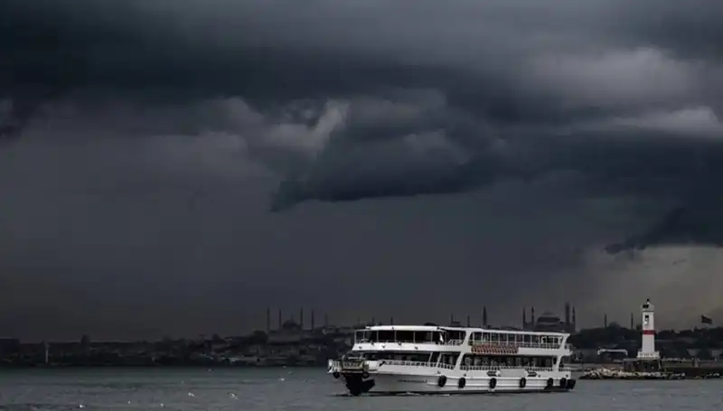 İstanbul ve Çevresinde Sağanak Yağış Uyarısı: Zamanında Önleminizi Alın!