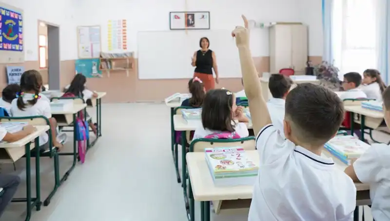Öğretmenlere Bayram Öncesi Müjde: Ek Ders Ücretleri Ne Zaman Hesaba Geçiyor?