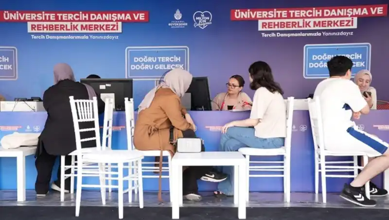 İstanbul'da Gençler İçin Yeni Bir Fırsat: İBB Tercih Danışma ve Rehberlik Merkezleri!