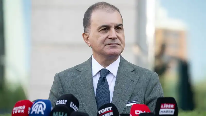 Ömer Çelik'ten Çarpıcı Açıklama: Demokratik Alanı Tehdit Eden Sözler Yok Hükmündedir!
