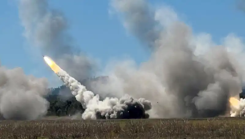 Avustralya’nın Büyük Askeri Tatbikatında Eşsiz HIMARS Atışı Gerçekleştirildi