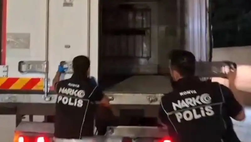 Konya'da Uyuşturucu Operasyonunda Dört Kişi Tutuklandı