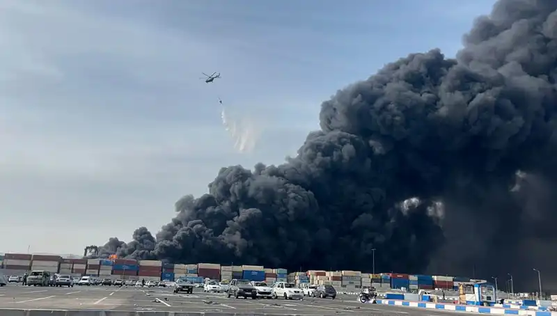 İran Limanındaki Patlamada Can Kaybı 46'ya Yükseldi, Neler Oluyor?