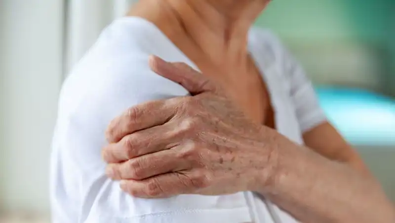Akciğer Kanserinin Göz Ardı Edilen Belirtileri: Sessiz Tehdit