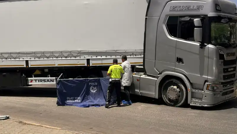 Gaziantep'te Dehşet Dolu TIR Kazasında İki Kişi Hayatını Kaybetti