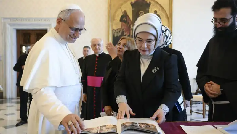 Emine Erdoğan ve Papa Leo’dan Ortak Mesaj: Gazze’ye Barış Çağrısı