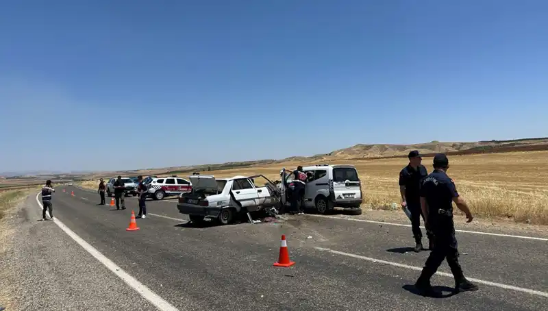 Adıyaman’da Feci Trafik Kazası: 4 Kişi Hayatını Kaybetti
