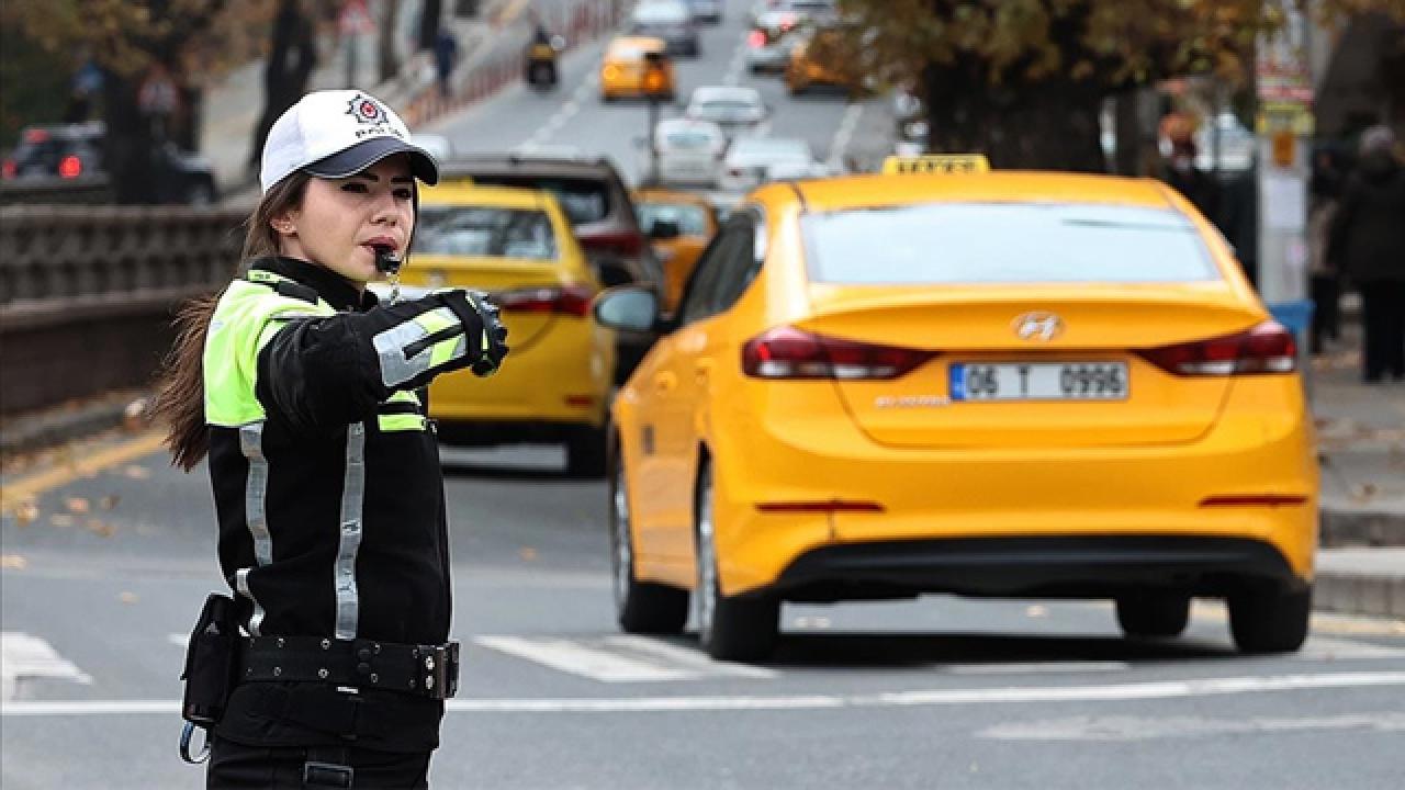 Ankara'da Yollar Trafiğe Kapatılacak