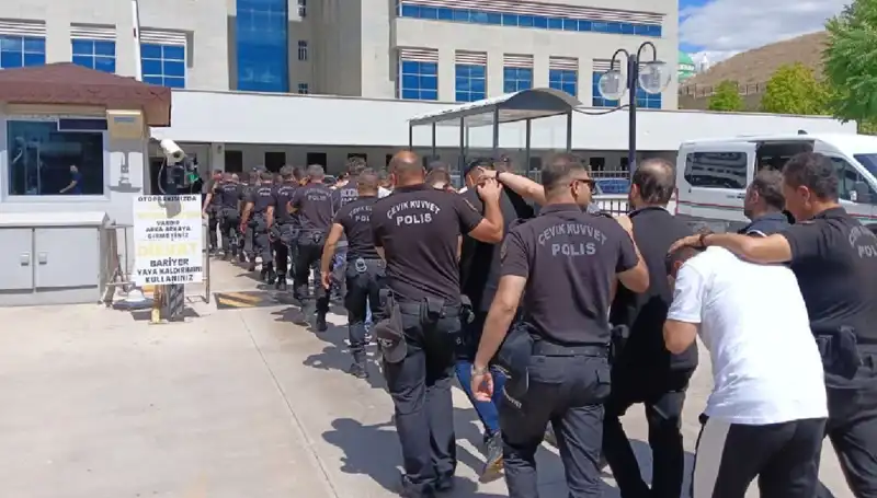 Ankara'da Haraç Çetesi Operasyonunda Şok Gelişme: Avukatlar İle İşbirliği Tespit Edildi!