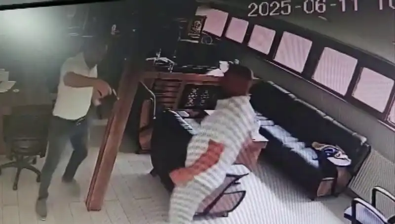 Alacak Verecek Meselesi Yüzünden İş İnsanı Kanlar İçinde Kaldı