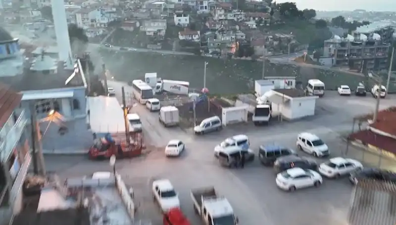 İzmir'de Suç Çetelerine Yönelik 99 Operasyon: 133 Kişi Gözaltında!